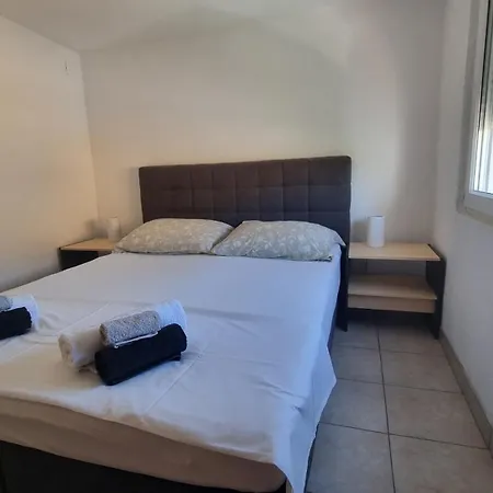 Apartment Seso Pag Town